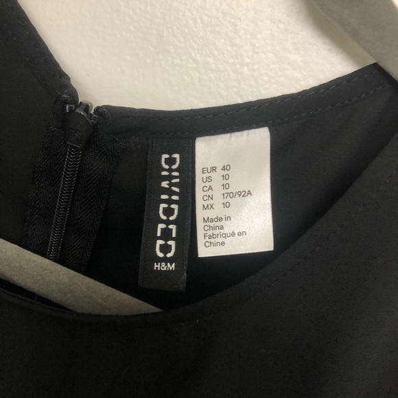 H&M PATCHED DRESS!! - Picture 2 of 3